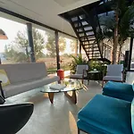 Specchio Di Mare Vila